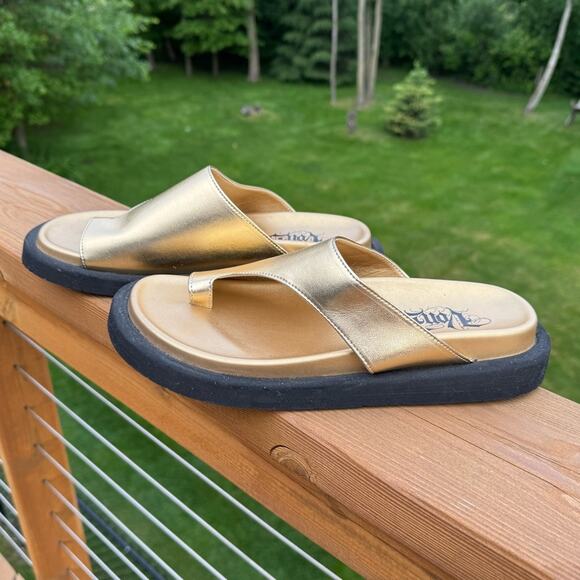 Kat Von D size 8 Poe Toe Wrap Loop Sandals - Metallic Gold Vegan Leather - Picture 5 of 14